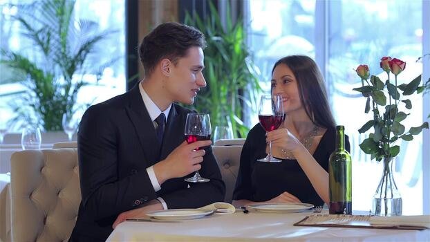 14 Special Occasion Date Ideas That Feel Surprisingly Fancy